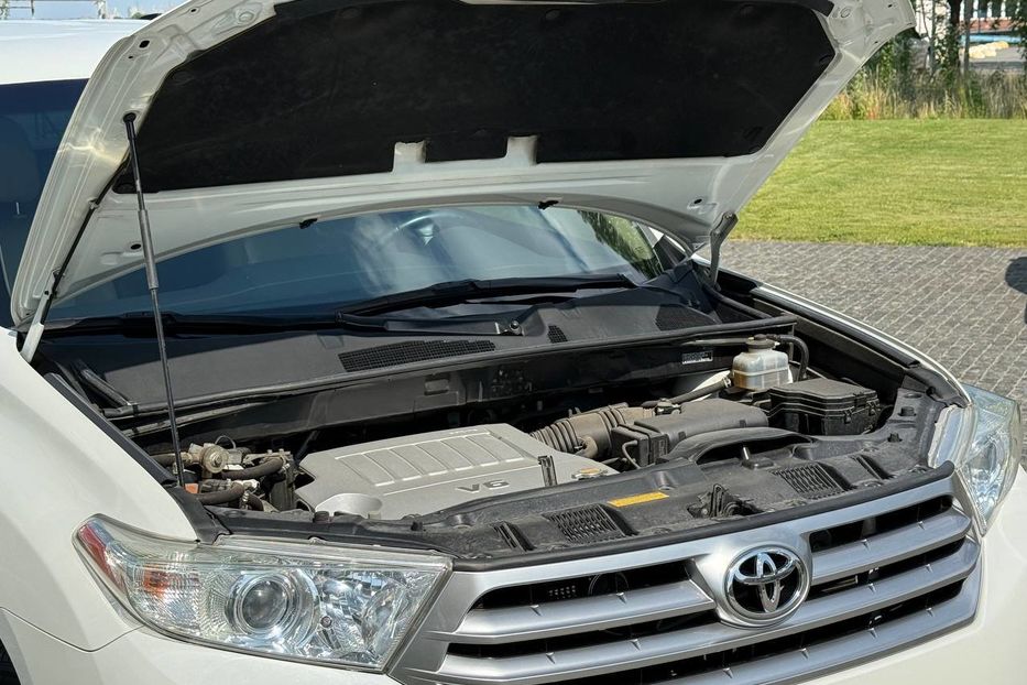 Продам Toyota Highlander 2013 года в Днепре