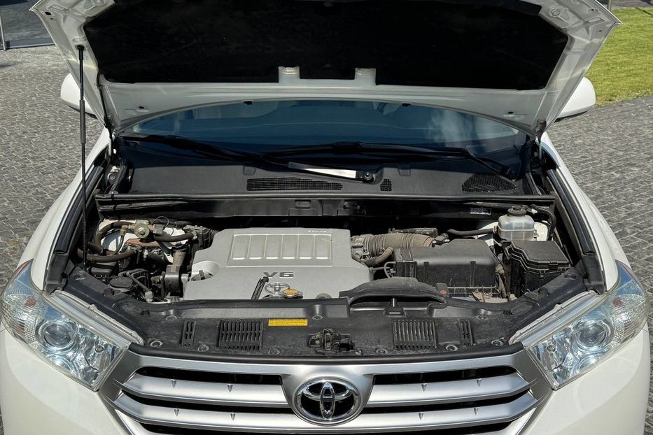 Продам Toyota Highlander 2013 года в Днепре