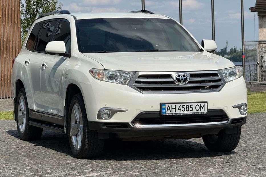 Продам Toyota Highlander 2013 года в Днепре