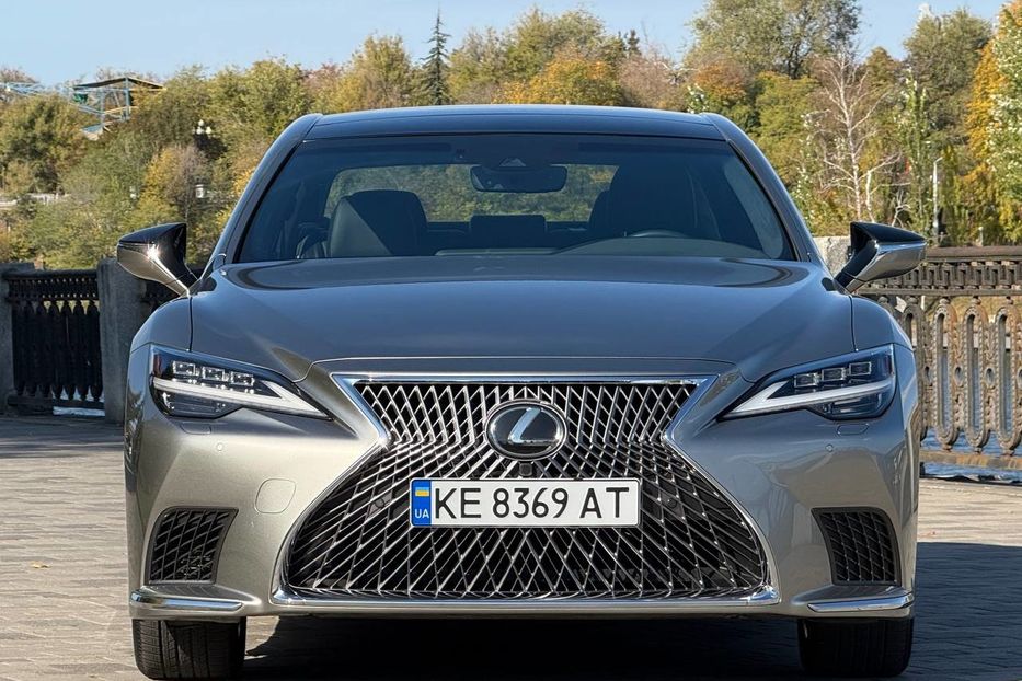 Продам Lexus LS 600 2020 года в Днепре