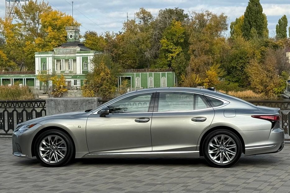 Продам Lexus LS 600 2020 года в Днепре