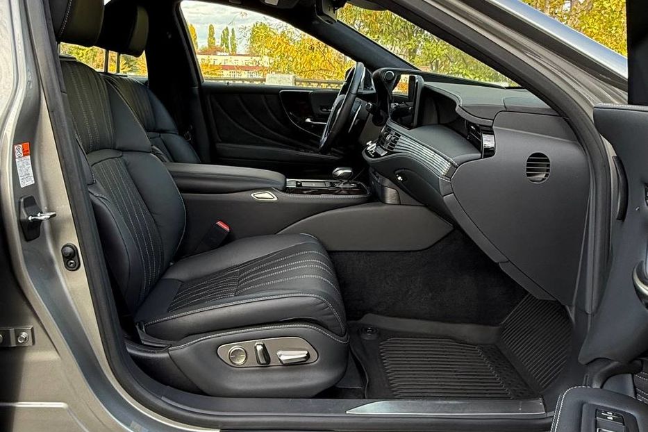 Продам Lexus LS 600 2020 года в Днепре
