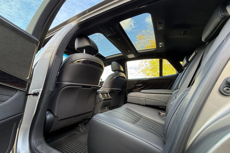 Продам Lexus LS 600 2020 года в Днепре