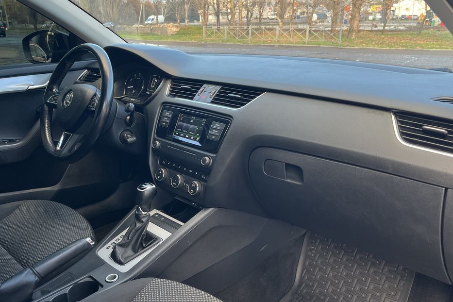 Продам Skoda Octavia A7 Офіційна 2016 года в Николаеве