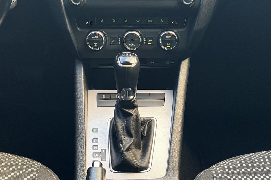 Продам Skoda Octavia A7 Офіційна 2016 года в Николаеве