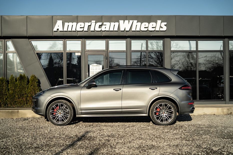 Продам Porsche Cayenne 2015 года в Черновцах