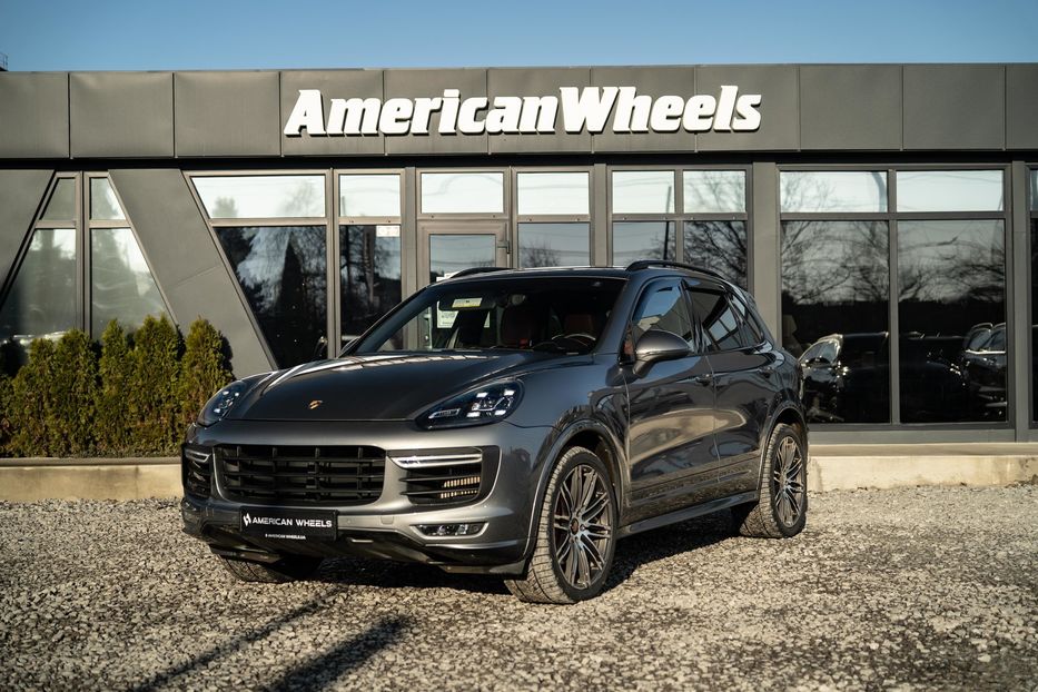 Продам Porsche Cayenne 2015 года в Черновцах