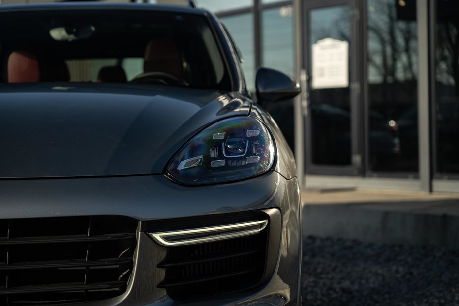 Продам Porsche Cayenne 2015 года в Черновцах