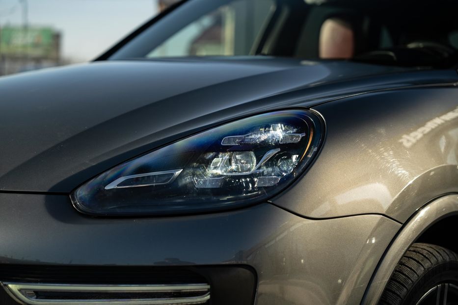 Продам Porsche Cayenne 2015 года в Черновцах