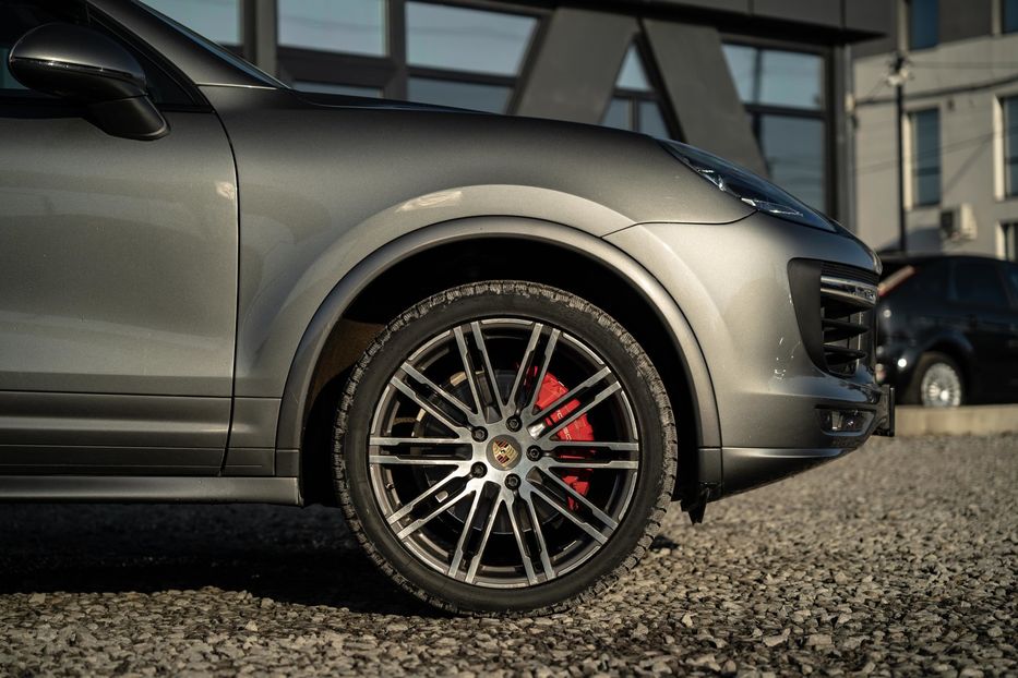 Продам Porsche Cayenne 2015 года в Черновцах