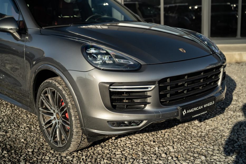 Продам Porsche Cayenne 2015 года в Черновцах