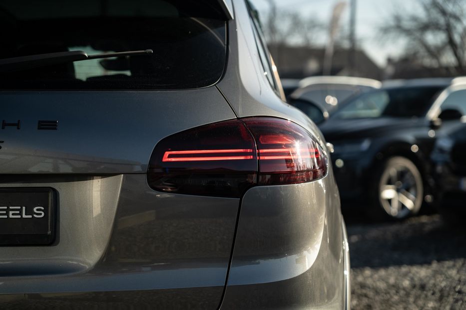 Продам Porsche Cayenne 2015 года в Черновцах