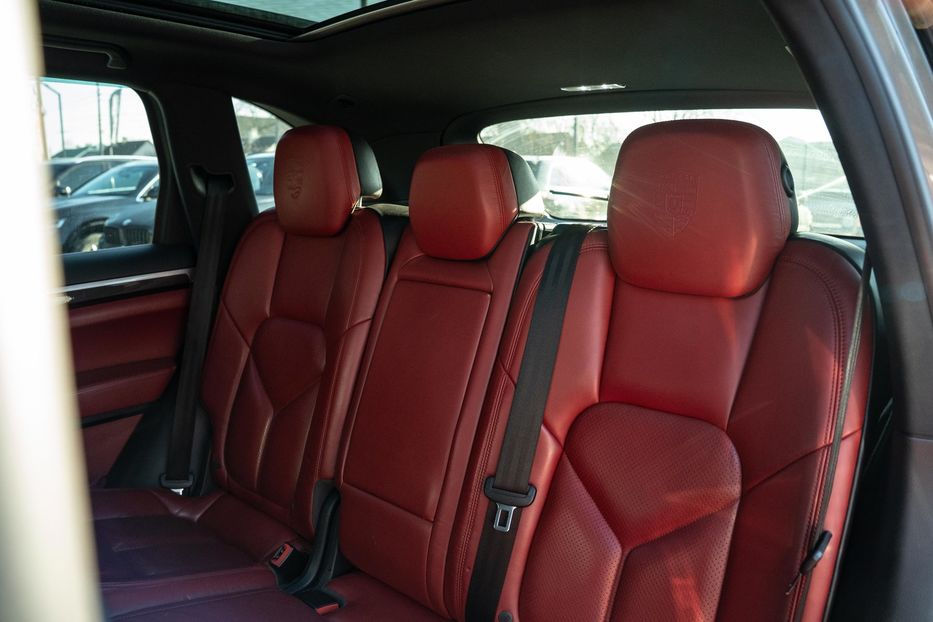 Продам Porsche Cayenne 2015 года в Черновцах