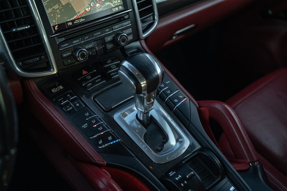 Продам Porsche Cayenne 2015 года в Черновцах