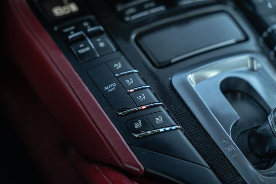 Продам Porsche Cayenne 2015 года в Черновцах