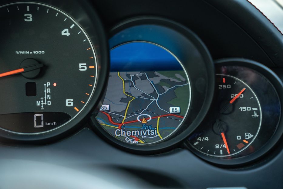 Продам Porsche Cayenne 2015 года в Черновцах