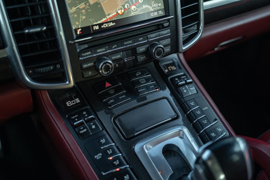 Продам Porsche Cayenne 2015 года в Черновцах