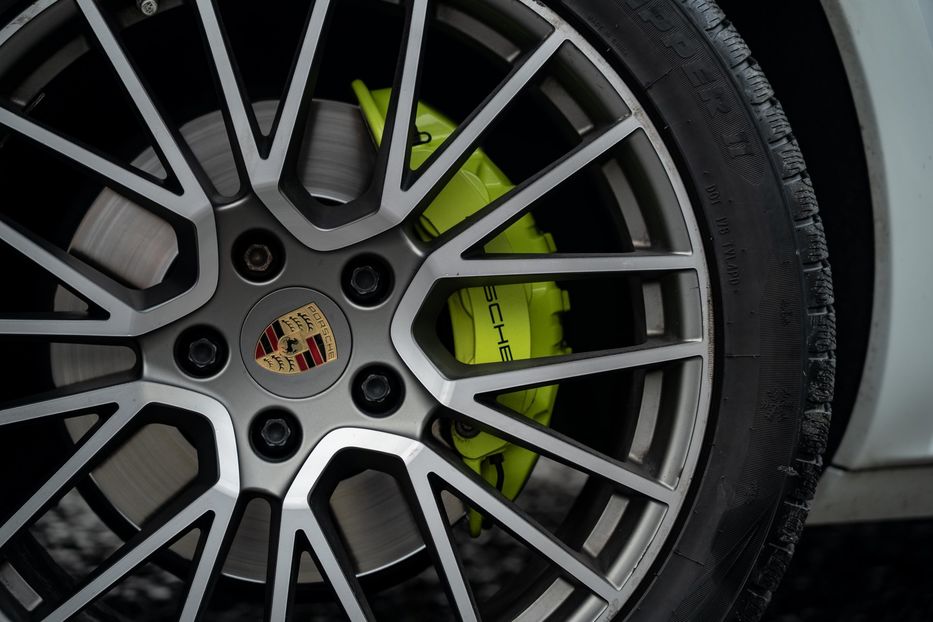 Продам Porsche Cayenne E-Hybrid PHEV 2019 года в Черновцах