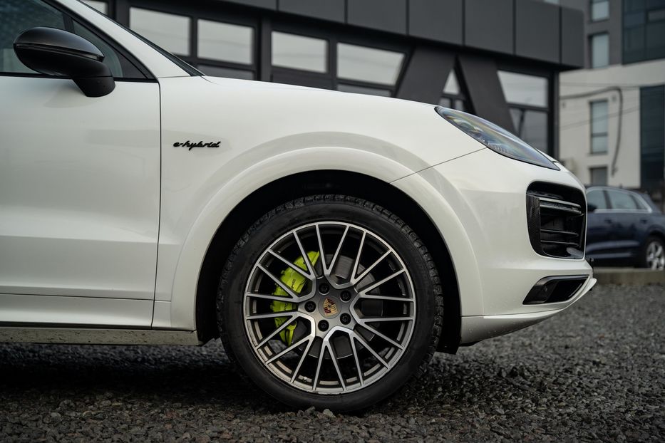 Продам Porsche Cayenne E-Hybrid PHEV 2019 года в Черновцах
