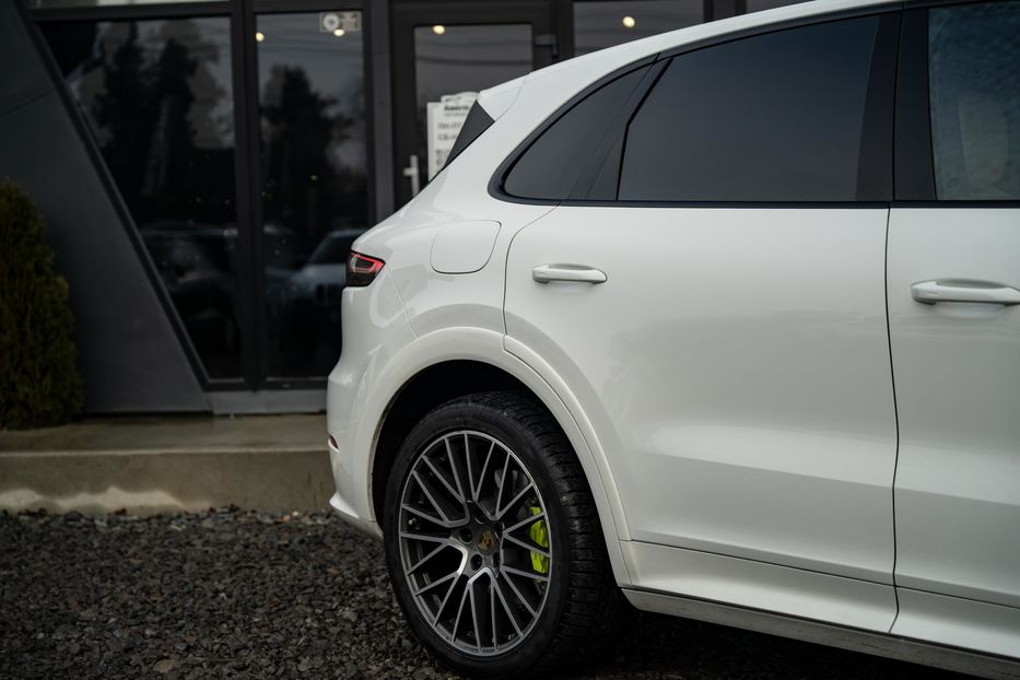 Продам Porsche Cayenne E-Hybrid PHEV 2019 года в Черновцах