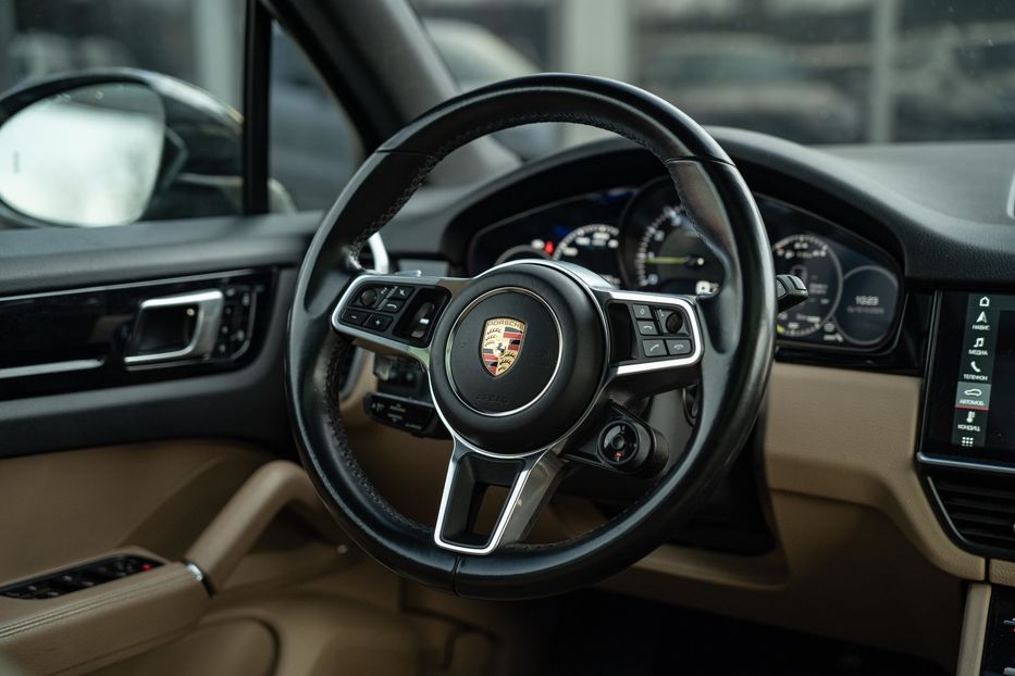 Продам Porsche Cayenne E-Hybrid PHEV 2019 года в Черновцах
