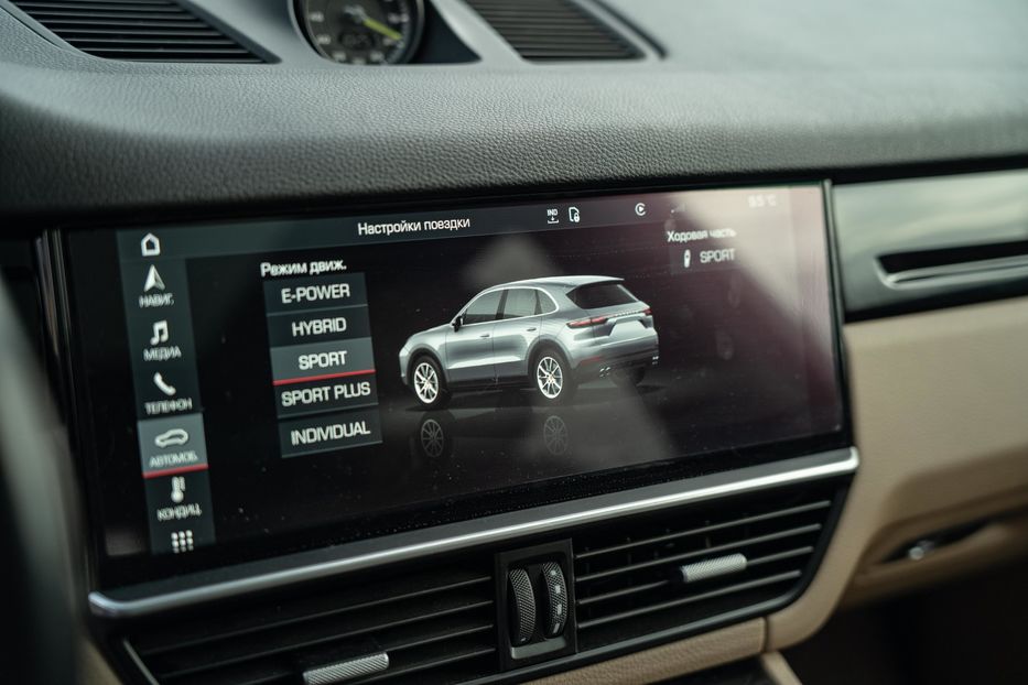 Продам Porsche Cayenne E-Hybrid PHEV 2019 года в Черновцах