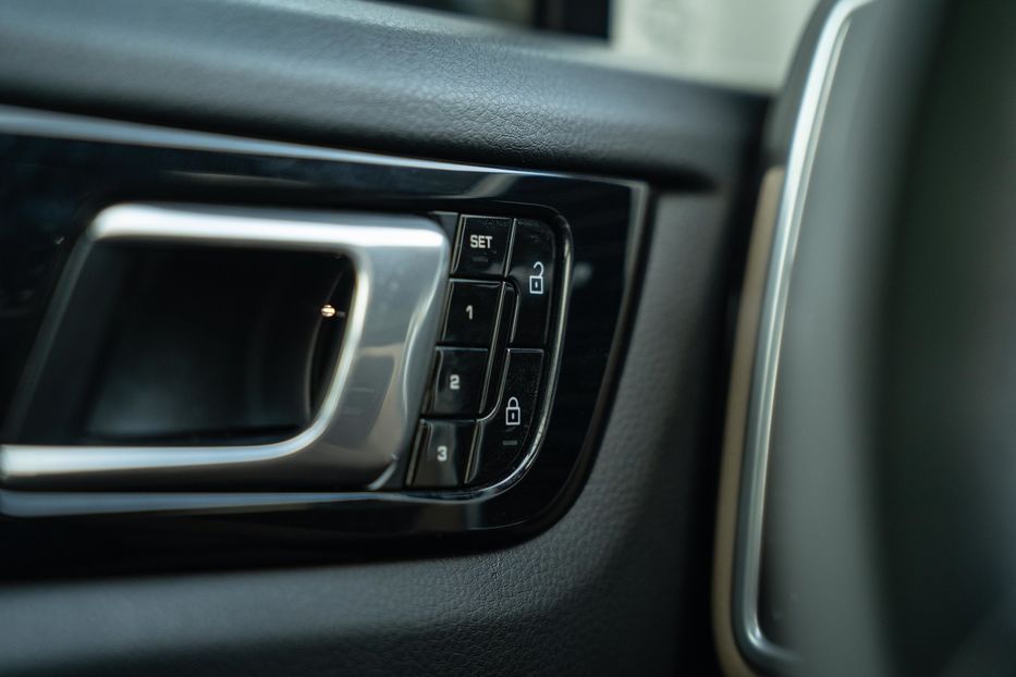 Продам Porsche Cayenne E-Hybrid PHEV 2019 года в Черновцах