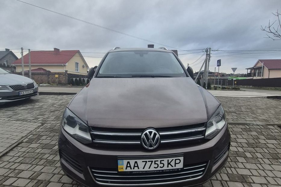Продам Volkswagen Touareg 2011 года в Киеве