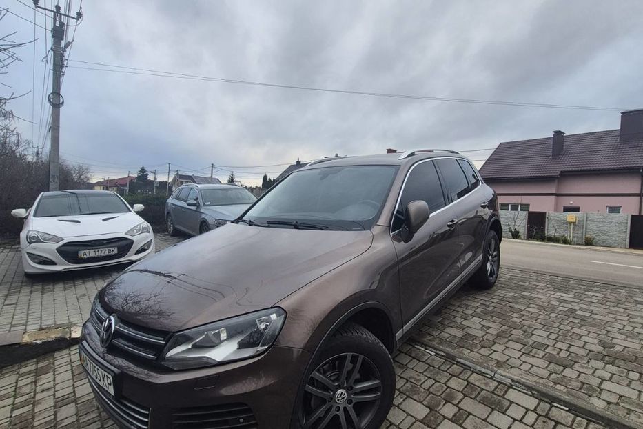 Продам Volkswagen Touareg 2011 года в Киеве