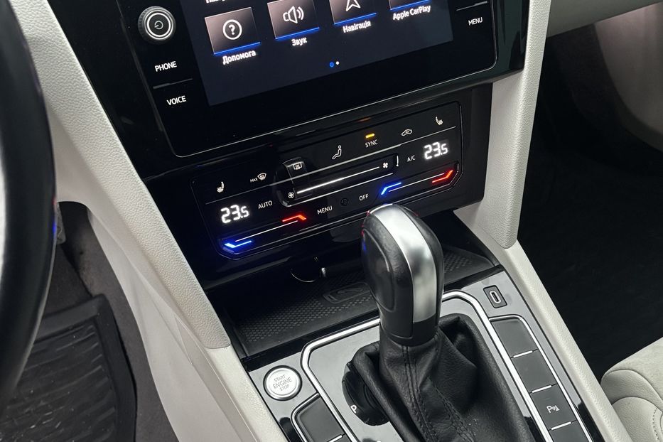 Продам Volkswagen Passat B8 147 кВт. 2021 года в Львове