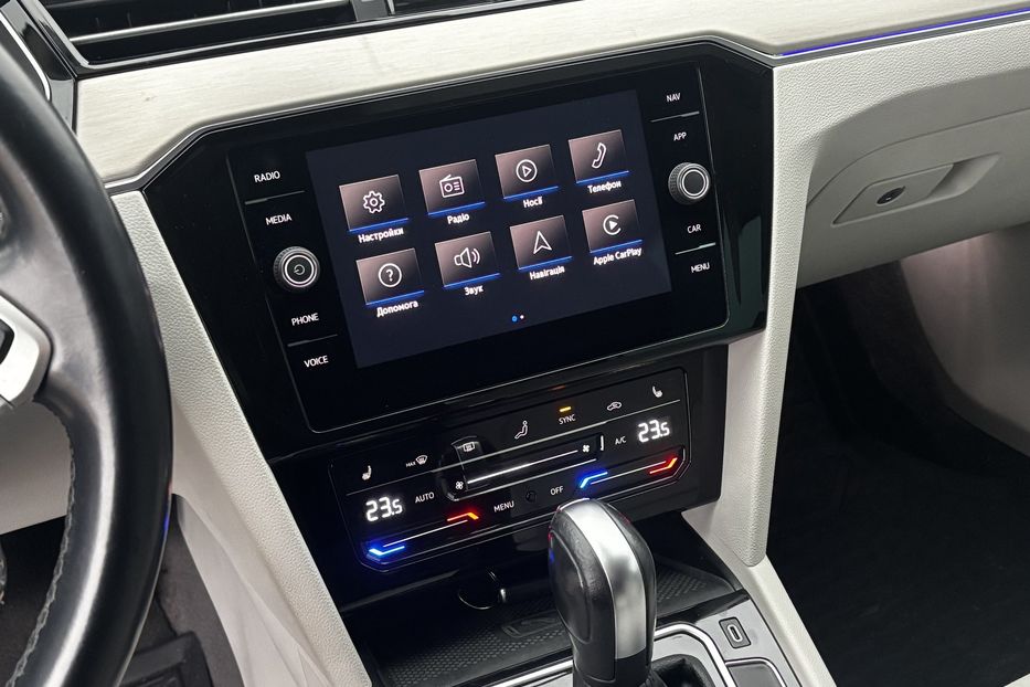 Продам Volkswagen Passat B8 147 кВт. 2021 года в Львове