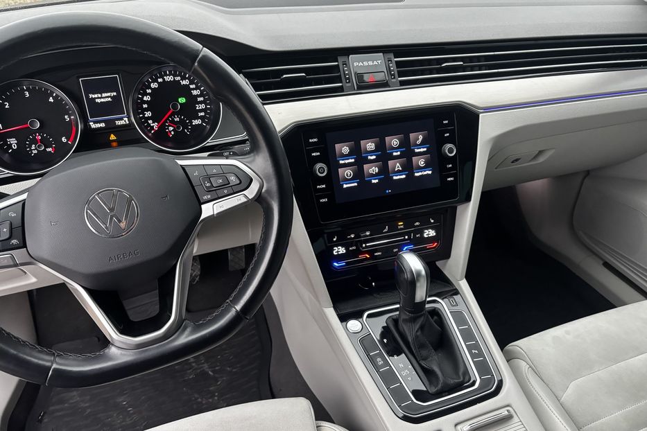 Продам Volkswagen Passat B8 147 кВт. 2021 года в Львове