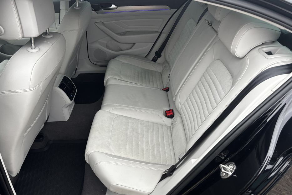 Продам Volkswagen Passat B8 147 кВт. 2021 года в Львове