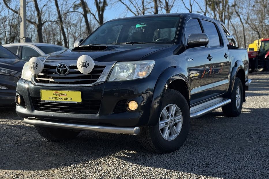 Продам Toyota Hilux (COMIS) 4x4 2014 года в г. Умань, Черкасская область