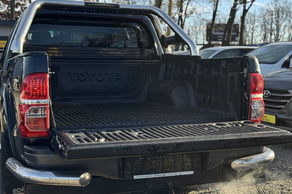Продам Toyota Hilux (COMIS) 4x4 2014 года в г. Умань, Черкасская область