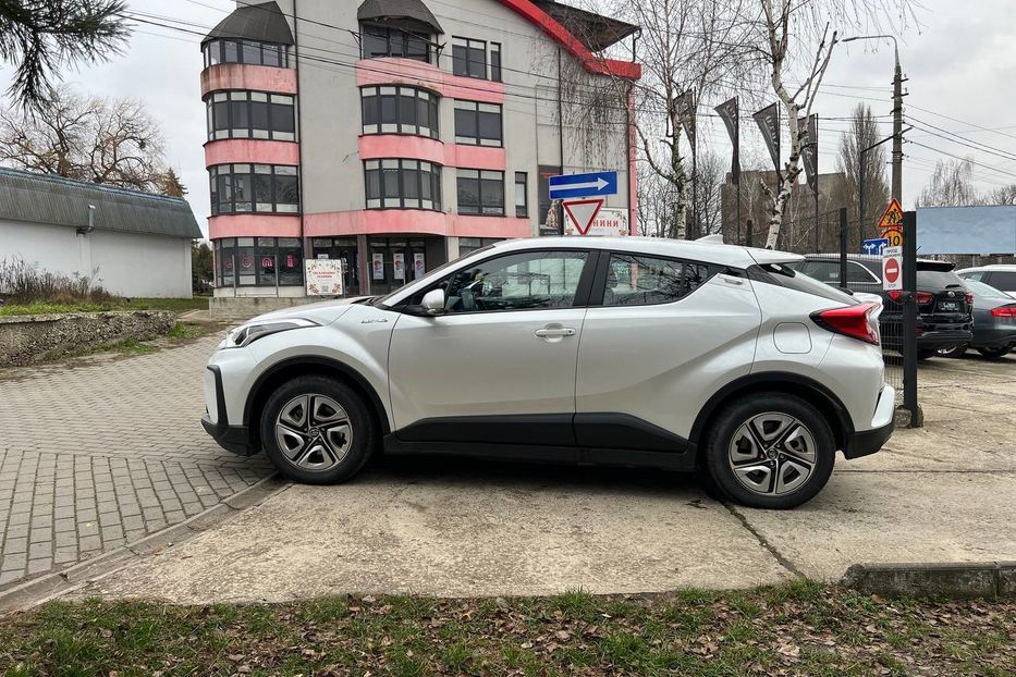 Продам Toyota F Izoa 2022 года в Черновцах