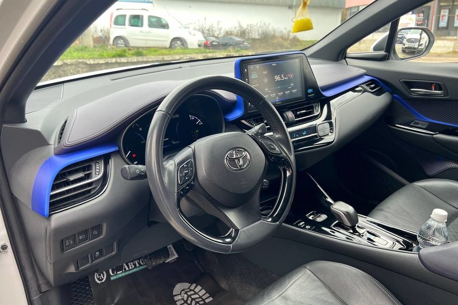 Продам Toyota F Izoa 2022 года в Черновцах