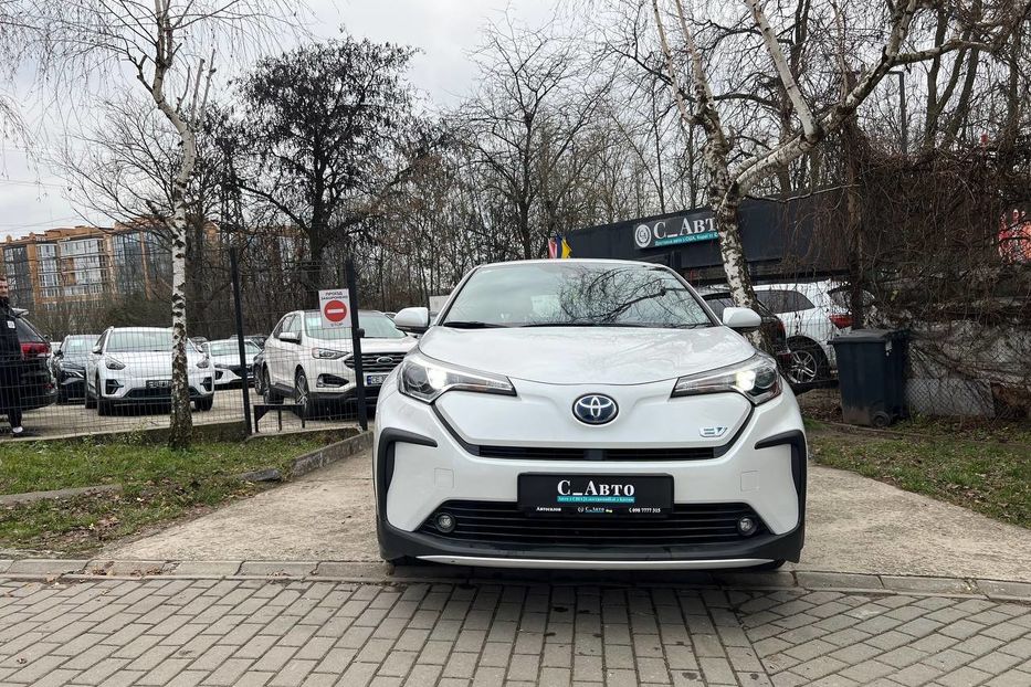 Продам Toyota F Izoa 2022 года в Черновцах