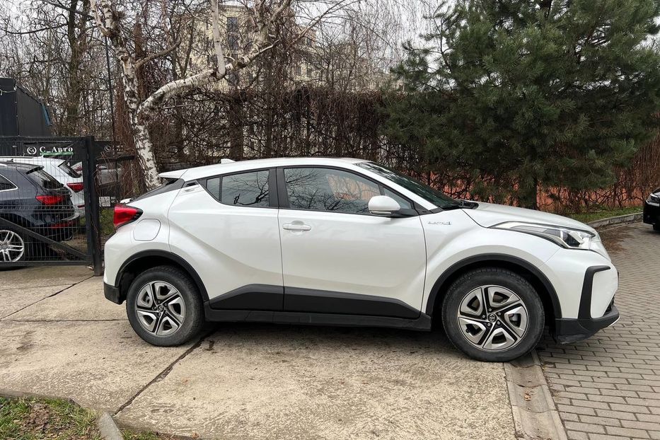 Продам Toyota F Izoa 2022 года в Черновцах