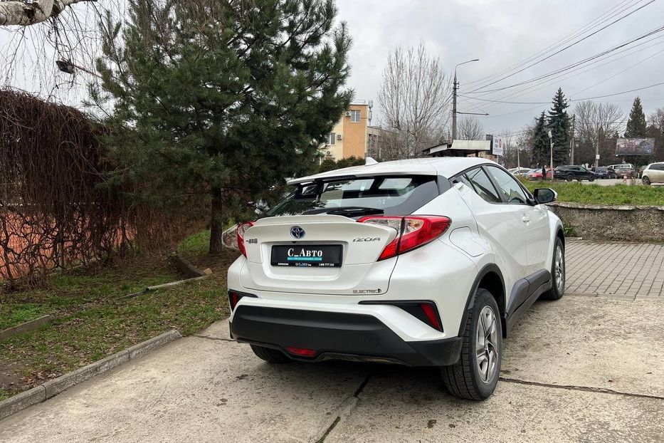 Продам Toyota F Izoa 2022 года в Черновцах