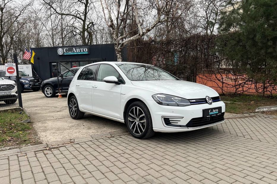 Продам Volkswagen e-Golf 2020 года в Черновцах