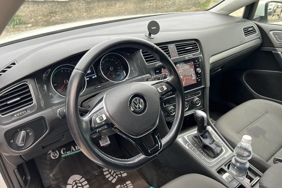 Продам Volkswagen e-Golf 2020 года в Черновцах