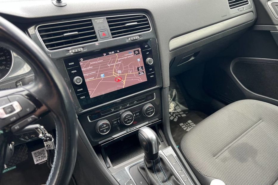 Продам Volkswagen e-Golf 2020 года в Черновцах