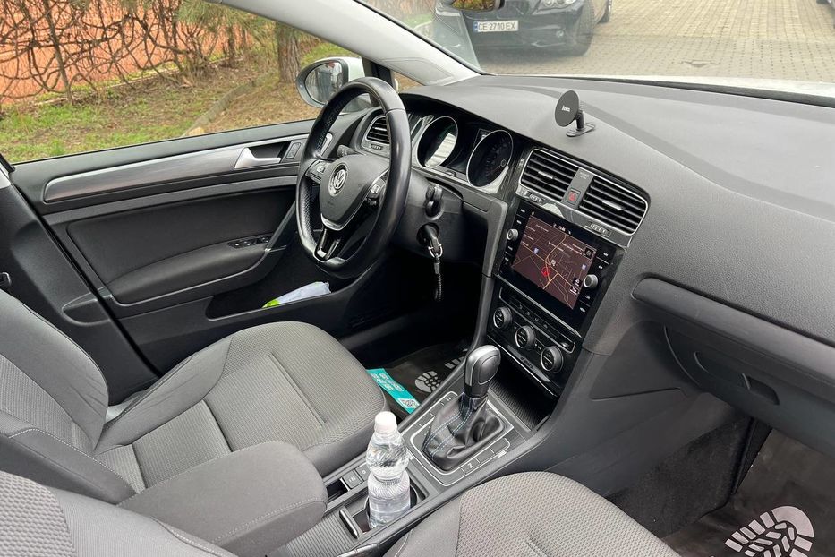 Продам Volkswagen e-Golf 2020 года в Черновцах