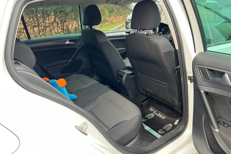 Продам Volkswagen e-Golf 2020 года в Черновцах