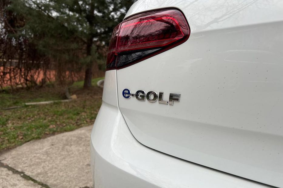 Продам Volkswagen e-Golf 2020 года в Черновцах