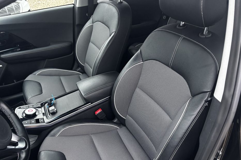 Продам Kia Niro 64 KW авто у Львові  2021 года в Львове