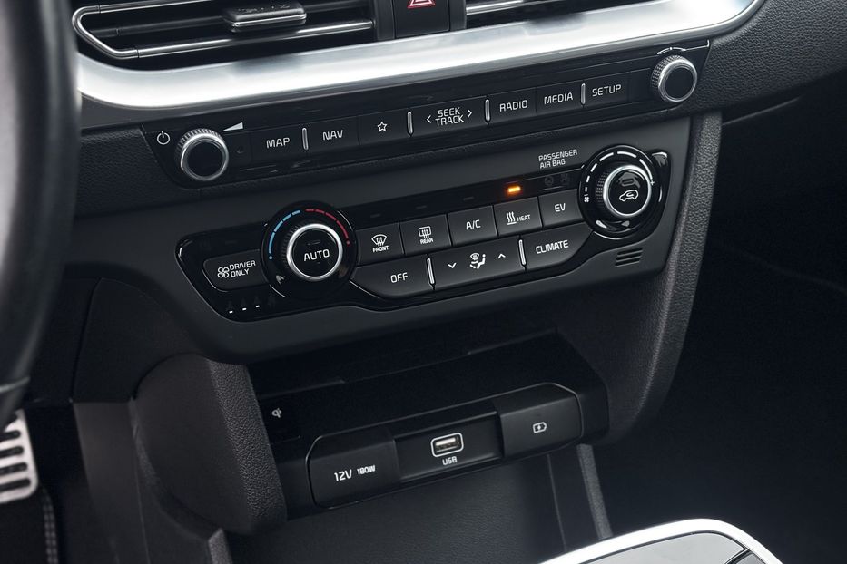 Продам Kia Niro 64 KW авто у Львові  2021 года в Львове