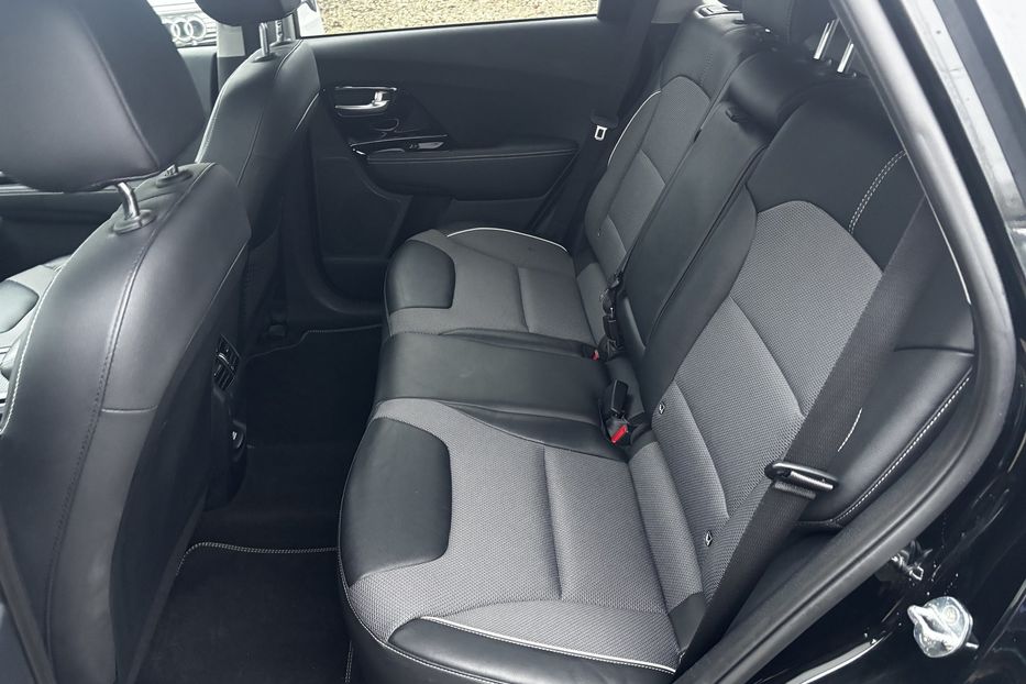 Продам Kia Niro 64 KW авто у Львові  2021 года в Львове