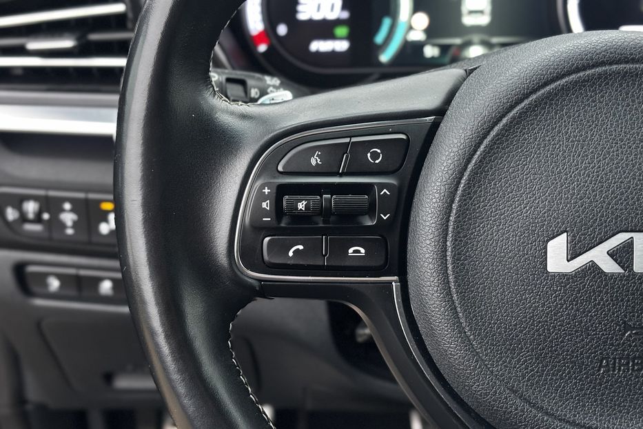 Продам Kia Niro 64 KW авто у Львові  2021 года в Львове